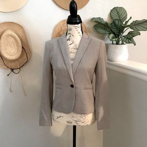 Women’s blazer size 6 lightly worn